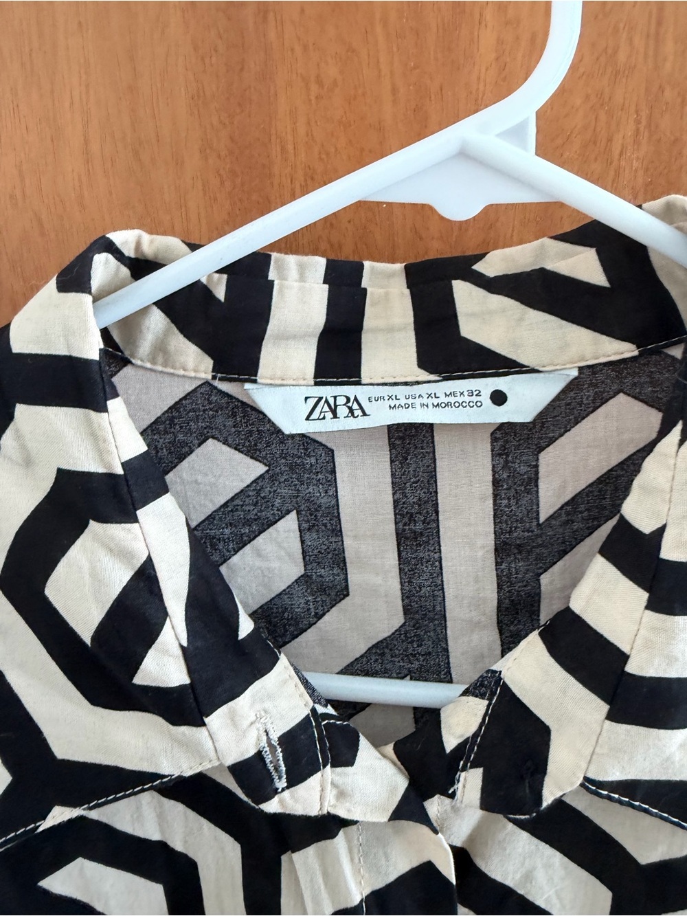 Zara Black & Cream Geometric Button-Down Shirt - Picture 2 of 5